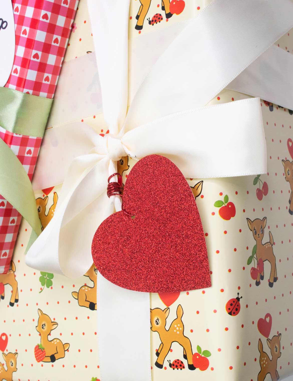 Red Glitter Heart Hangtag - Set of 10 - Image 2